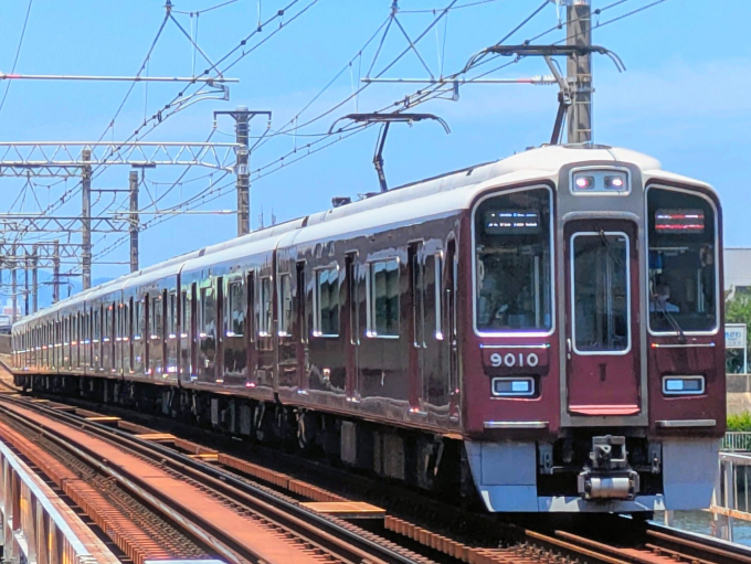 阪急電鉄 9010 (阪急9000系) 車両ガイド | レイルラボ(RailLab)