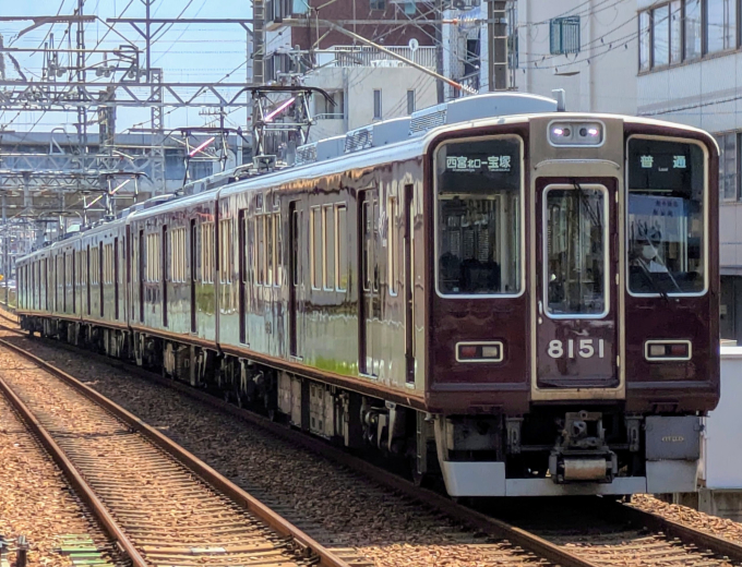 阪急電鉄 8151 (阪急8000系) 車両ガイド | レイルラボ(RailLab)