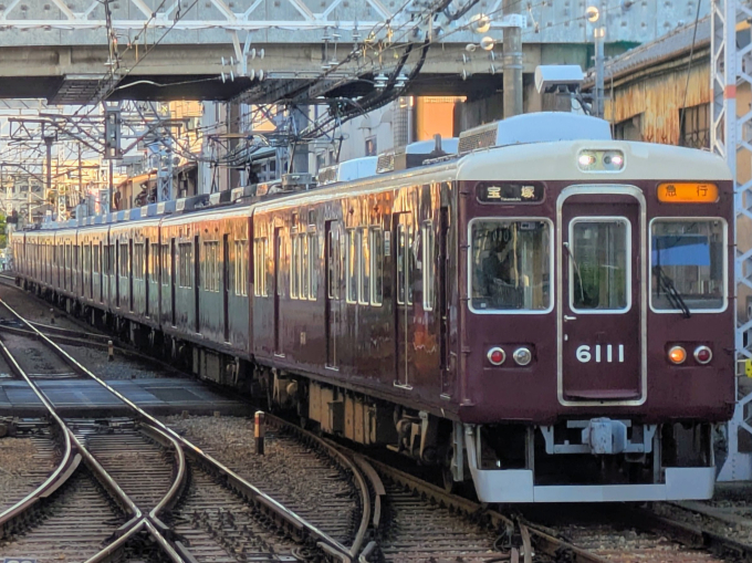 阪急電鉄 6111 (阪急6000系) 車両ガイド | レイルラボ(RailLab)