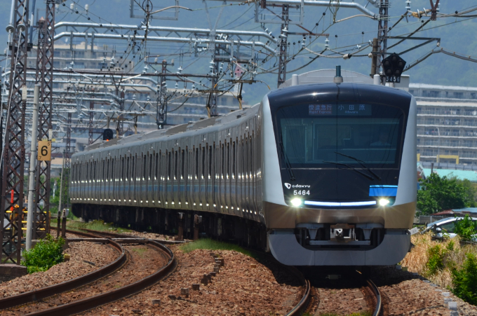 小田急電鉄 5464 (小田急5000形(2代)) 車両ガイド | レイルラボ(RailLab)