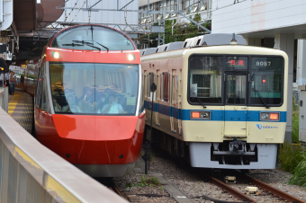 小田急8000形 8057F編成 (海老名検車区) 徹底ガイド | レイルラボ(RailLab)
