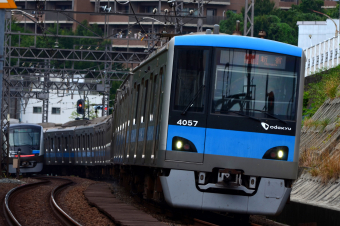 小田急　旧4000系　車外車号板　4303 小田急 旧4000系 車外車号板 4303 小田急旧4000系車外車号板4303