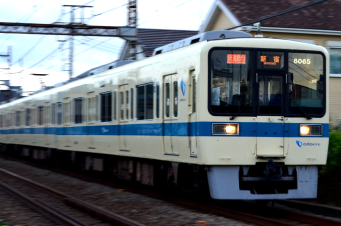 小田急電鉄 8065 (小田急8000形) 車両ガイド | レイルラボ(RailLab)