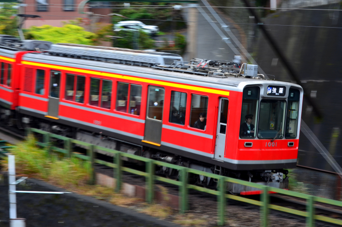 小田急箱根 1001 (箱根登山鉄道1000・2000形) 車両ガイド | レイルラボ
