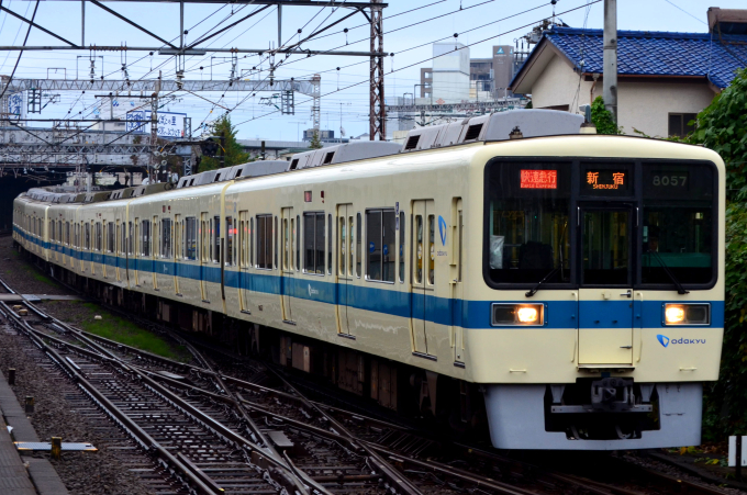 小田原人① 小田急電鉄 8057 (小田急8000形) 車両ガイド | レイルラボ(RailLab)