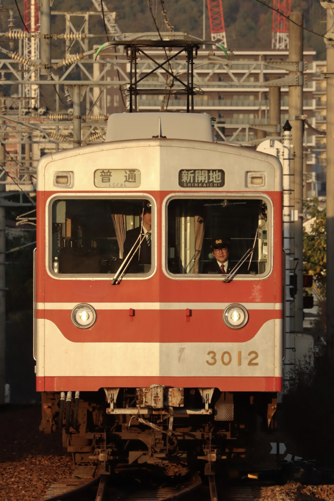 神戸電鉄3000系 3011F編成 (鈴蘭台車庫) 徹底ガイド | レイルラボ(RailLab)