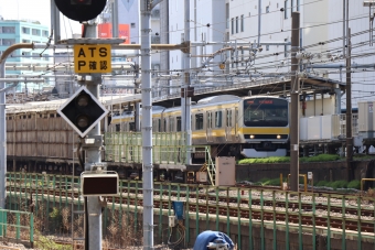 JR東日本E231系電車 鉄道フォト・写真 by レフカーボさん 新宿駅 (JR)：2023年04月09日13時ごろ
