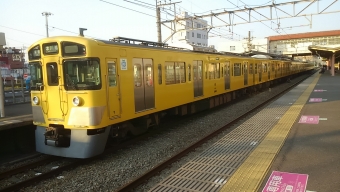 西武鉄道 西武2000系電車 鉄道フォト・写真 by レフカーボさん 南大塚駅：2020年04月02日17時ごろ