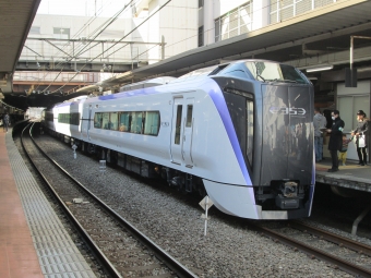 JR東日本 E353系 E353 鉄道フォト・写真 by レフカーボさん 立川駅：2018年03月03日13時ごろ