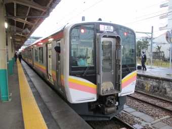 JR東日本 E129系 鉄道フォト・写真 by レフカーボさん 吉田駅 (新潟県)：2020年11月07日15時ごろ