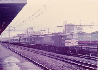 国鉄EF58形電気機関車 EF58 4 鉄道フォト・写真 by レフカーボさん 浜松町駅：1978年08月20日05時ごろ