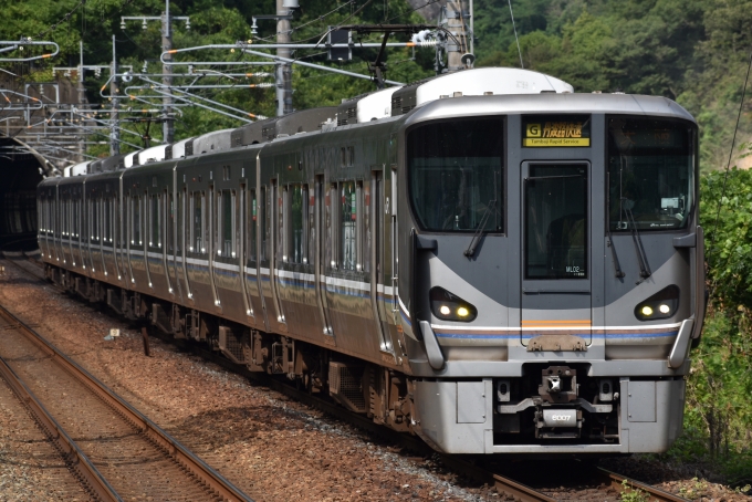 鉄道フォト・写真：JR西日本225系電車 クモハ225-6007 生瀬駅 鉄道フォト・写真 by ゆづるさん - 撮影日 2021/07/30 08:40