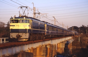 JR東日本 EF65-500番台 成田臨 EF65-501 鉄道フォト・写真 by せんたさん 安食駅：2001年01月14日00時ごろ