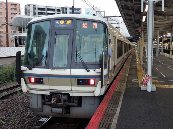JR西日本221系電車 クモハ221-30 鉄道フォト・写真 by Yoshi＠LC5820さん 茨木駅：2021年07月15日06時ごろ