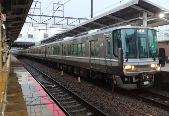JR西日本223系電車 クモハ223-2096 鉄道フォト・写真 by Yoshi＠LC5820さん 茨木駅：2021年07月15日06時ごろ