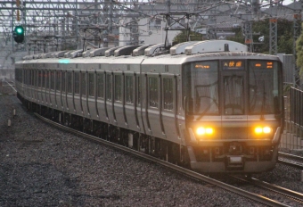 JR西日本223系電車 クハ222-2034 鉄道フォト・写真 by Yoshi＠LC5820さん ＪＲ総持寺：2021年07月01日05時ごろ
