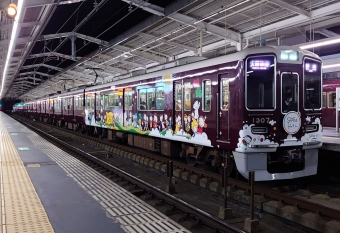 阪急電鉄 阪急1300系電車 SDGsトレイン 1307 鉄道フォト・写真 by Yoshi＠LC5820さん 茨木市駅：2021年12月19日05時ごろ