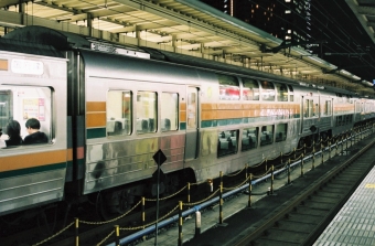 JR東日本 サロ212形 サロ212-127 鉄道フォト・写真 by Yoshi＠LC5820さん 東京駅 (JR)：2005年07月18日00時ごろ