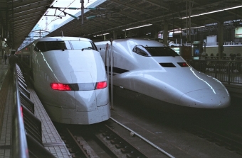 JR東海 700系新幹線電車 のぞみ(新幹線) 724-46 鉄道フォト・写真 by Yoshi＠LC5820さん 東京駅 (JR)：2009年09月19日00時ごろ