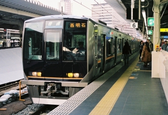 JR西日本321系電車 クモハ320-12 鉄道フォト・写真 by Yoshi＠LC5820さん 大阪駅：2006年01月05日00時ごろ