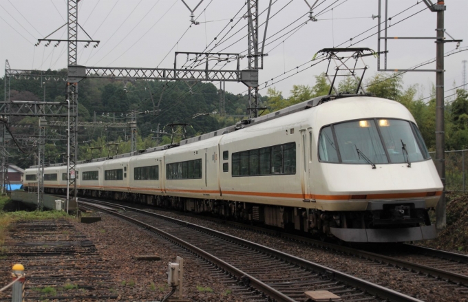 近畿日本鉄道 近鉄21000系電車 アーバンライナー 伊賀神戸駅