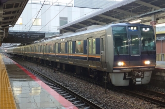 JR西日本207系電車 クハ207-132 鉄道フォト・写真 by Yoshi＠LC5820さん 茨木駅：2021年05月21日05時ごろ