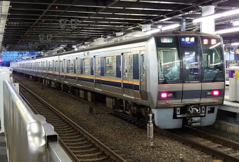 JR西日本207系電車 クハ207-8 鉄道フォト・写真 by Yoshi＠LC5820さん 高槻駅：2021年06月04日04時ごろ