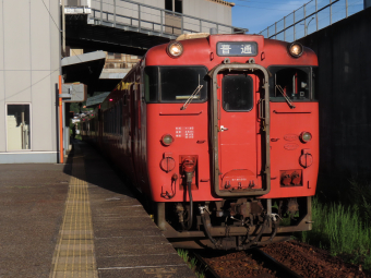 キハ40671 JR西日本 キハ40 2121 (キハ40系) 車両ガイド | レイルラボ(RailLab)