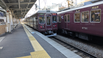 阪急電鉄 7112 (阪急7000系) 車両ガイド | レイルラボ(RailLab)