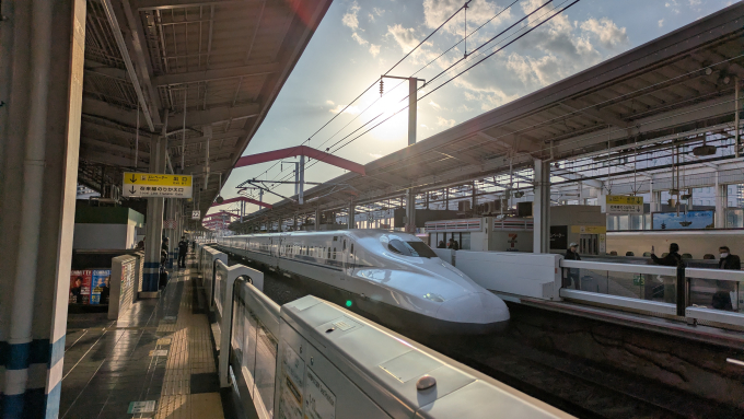 JR東海 N700系新幹線電車 のぞみ 784-1022 岡山駅 鉄道フォト・写真 by