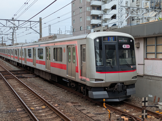 東急電鉄 5878 (東急5000系) 車両ガイド | レイルラボ(RailLab)