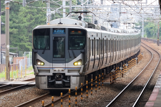JR西日本225系電車 鉄道フォト・写真 by norikadさん 舞子駅：2021年06月28日11時ごろ