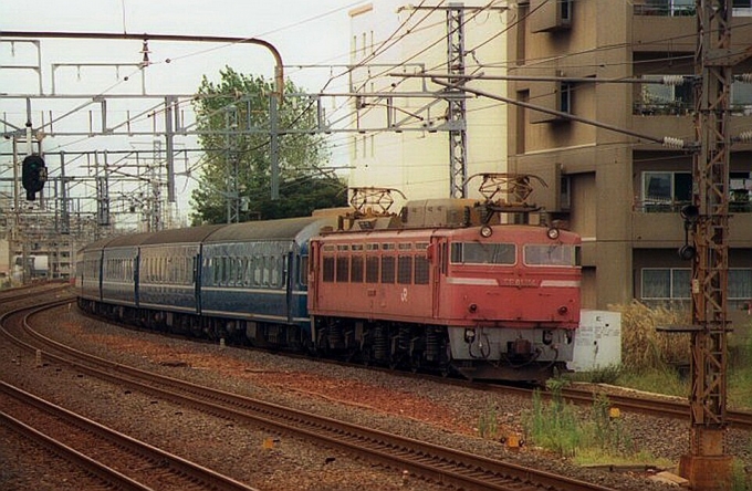 JR西日本 国鉄EF81形電気機関車 鉄道フォト・写真 by norikadさん 明石駅：1988年09月25日00時ごろ
