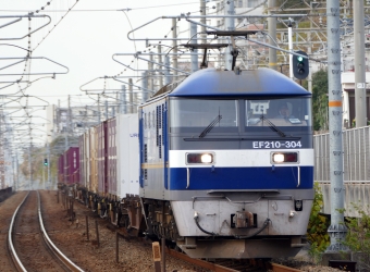 JR貨物 EF210形 EF210-304 鉄道フォト・写真 by norikadさん 塩屋駅 (兵庫県)：2016年12月12日09時ごろ
