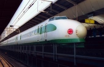 JR東日本 200系新幹線電車 鉄道フォト・写真 by norikadさん 東京駅 (JR)：1992年01月28日00時ごろ