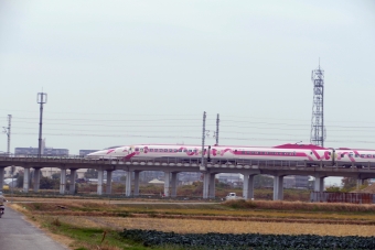 JR西日本 522形 Hello Kitty Shinkansen 522-7002 鉄道フォト・写真 by norikadさん 西明石駅：2018年11月28日11時ごろ