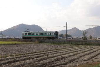 JR西日本125系電車 クモハ125形(Mc) 鉄道フォト・写真 by norikadさん 日本へそ公園駅：2021年11月20日13時ごろ