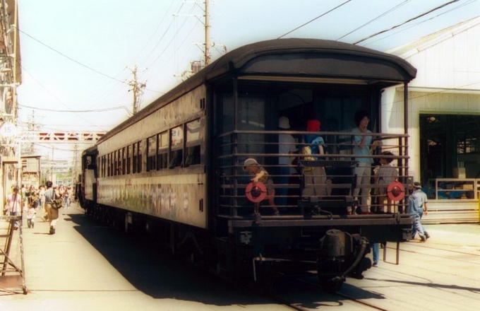 JR西日本 国鉄スハ32形客車 マイテ49形 鉄道フォト・写真 by norikadさん ：1999年08月22日00時ごろ