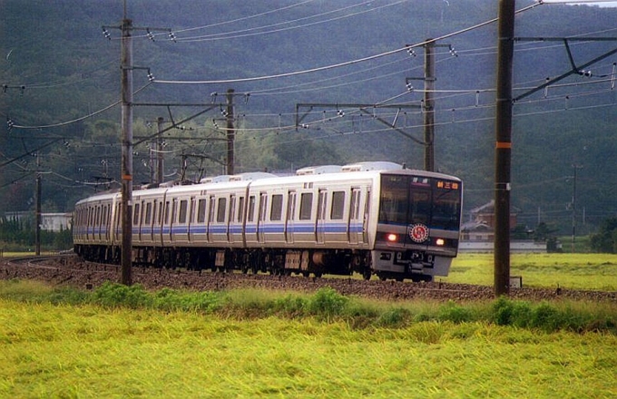 JR西日本207系電車 鉄道フォト・写真 by norikadさん 三田駅 (兵庫県|JR)：1999年09月25日00時ごろ
