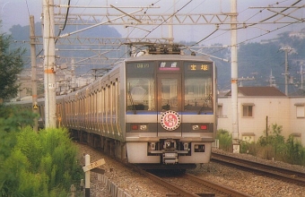 JR西日本207系電車 鉄道フォト・写真 by norikadさん 生瀬駅：1999年10月02日00時ごろ
