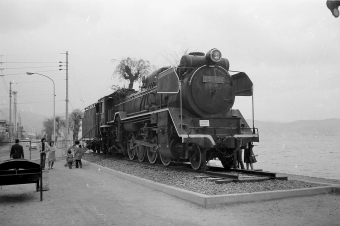 諏訪市 国鉄D51形蒸気機関車 D51-824 鉄道フォト・写真 by norikadさん ：1974年05月04日00時ごろ