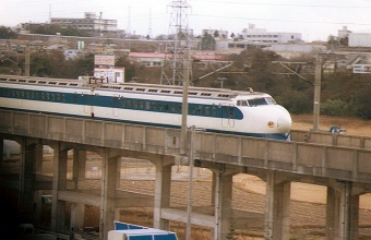 国鉄 0系新幹線電車 鉄道フォト・写真 by norikadさん 西明石駅：1985年12月22日00時ごろ