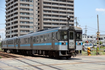 JR四国 1000形 1007 鉄道フォト・写真 by norikadさん 徳島駅：2022年06月12日11時ごろ