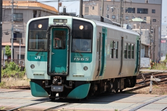 JR四国 1500形 1565 鉄道フォト・写真 by norikadさん 徳島駅：2022年06月12日11時ごろ