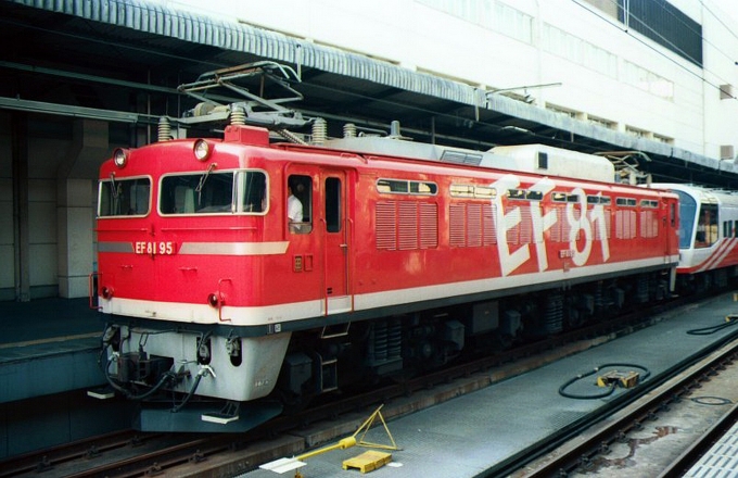 JR東日本 国鉄EF81形電気機関車 EF81-95 鉄道フォト・写真 by norikadさん 上野駅 (JR)：1987年07月25日00時ごろ