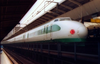 JR東日本 新幹線200系 鉄道フォト・写真 by norikadさん 東京駅 (JR)：1992年04月17日00時ごろ