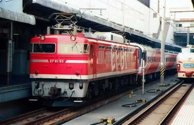 JR EF81-95