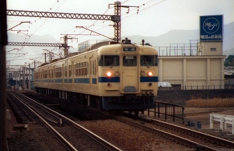 JR西日本 国鉄115系電車 鉄道フォト・写真 by norikadさん 新井口駅：1987年12月29日00時ごろ