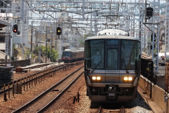 JR西日本223系電車 2027 鉄道フォト・写真 by norikadさん 山陽垂水駅：2022年06月04日12時ごろ