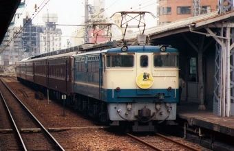 JR西日本 国鉄EF65形電気機関車 EF65-1132 鉄道フォト・写真 by norikadさん 神戸駅 (兵庫県)：1988年07月19日00時ごろ